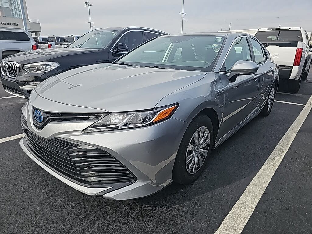 2020 Toyota Camry Hybrid LE FWD