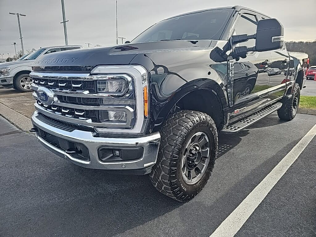 2023 Ford F-250 Super Duty Lariat Crew Cab 4WD