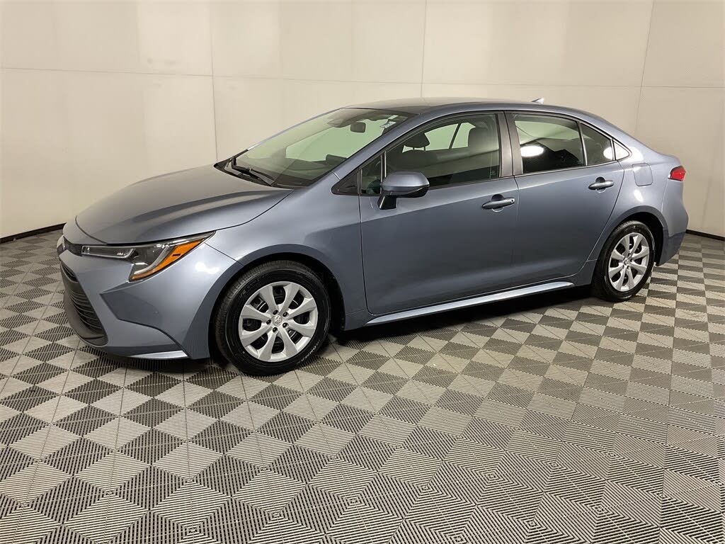 2024 Toyota Corolla LE FWD