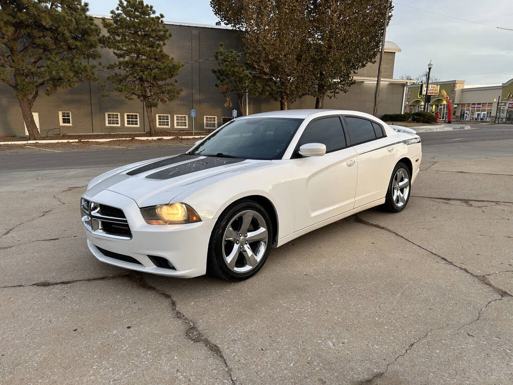 2013 Dodge Charger SXT RWD