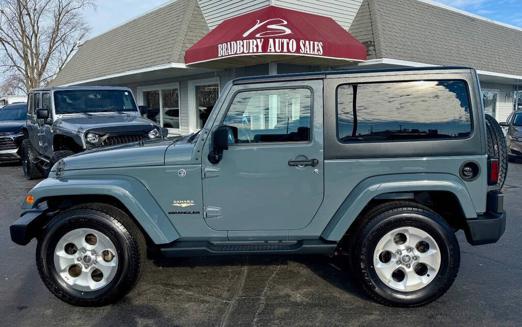 2014 Jeep Wrangler Sahara 4WD
