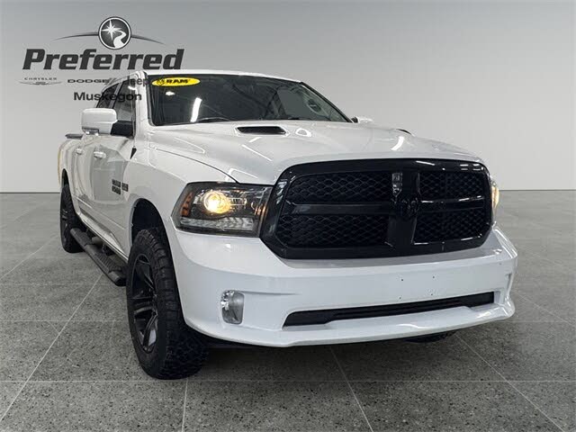2017 RAM 1500 Night Crew Cab 4WD