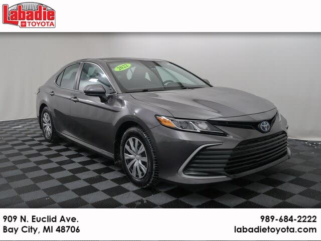 2022 Toyota Camry Hybrid LE FWD