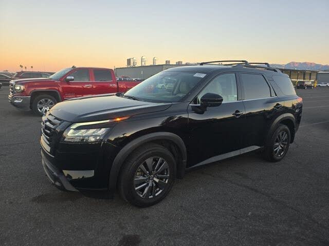 2023 Nissan Pathfinder SV FWD