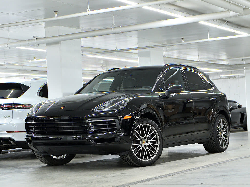 Porsche Cayenne Platinum Edition AWD 2023