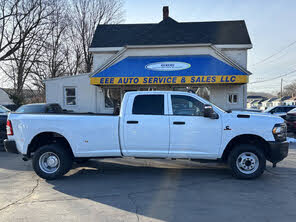 RAM 3500 Tradesman Crew Cab LB DRW 4WD
