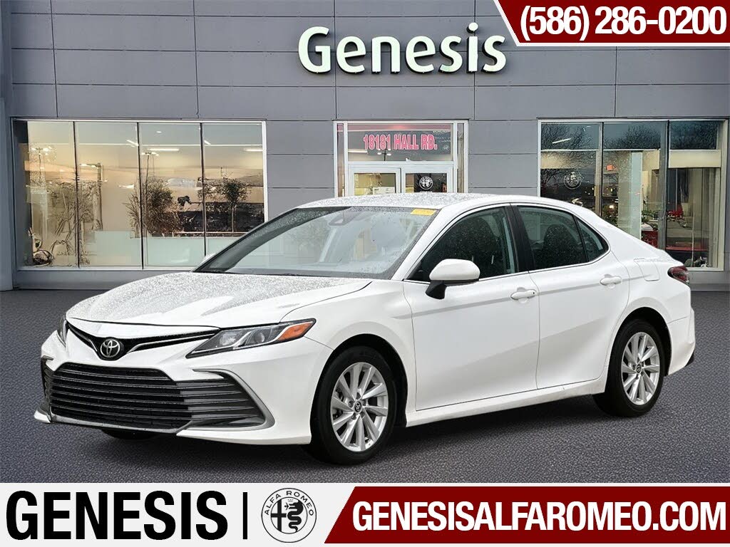 2023 Toyota Camry LE FWD