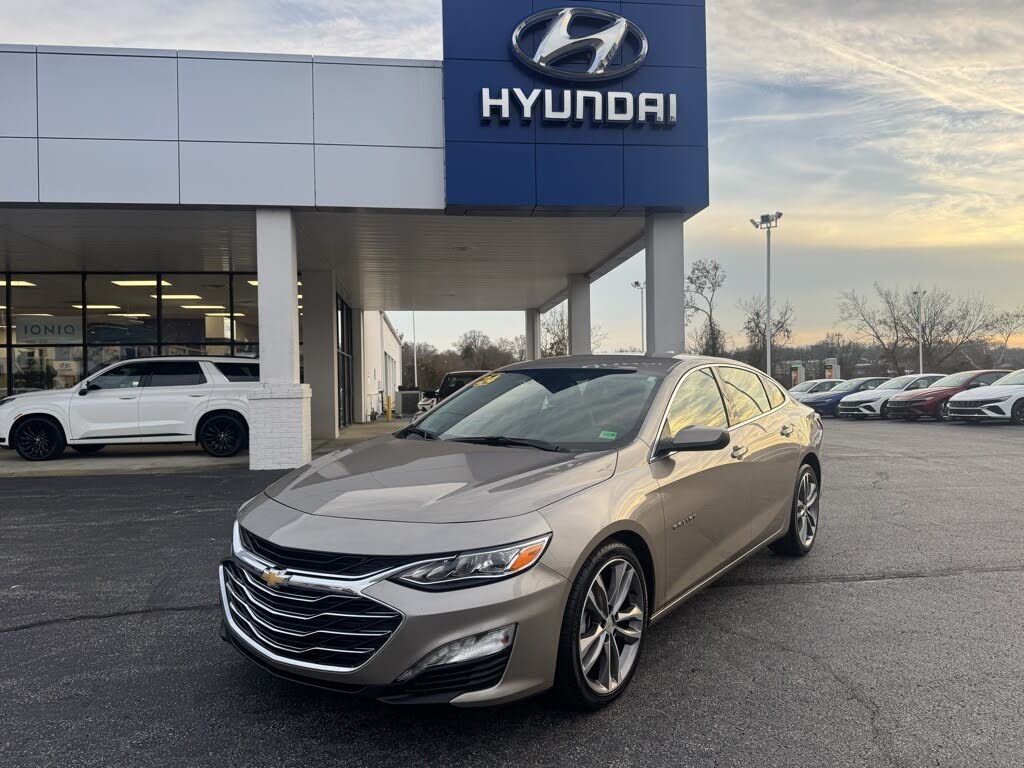 2024 Chevrolet Malibu LT with 2LT FWD