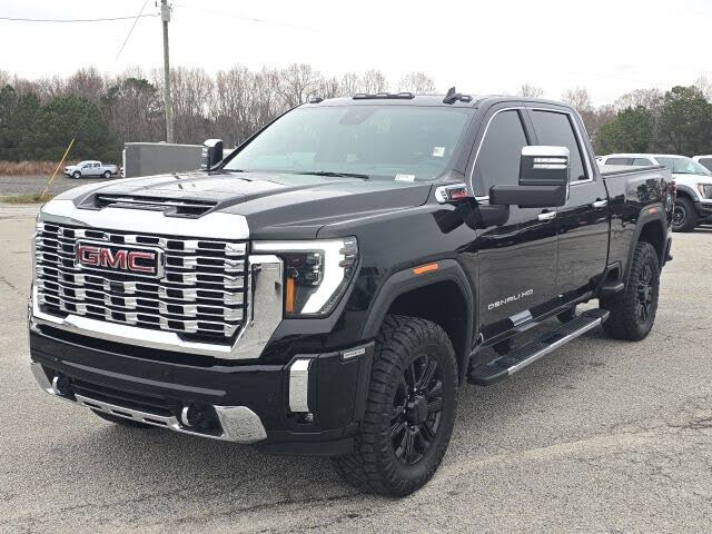 2025 GMC Sierra 2500HD Denali Crew Cab 4WD