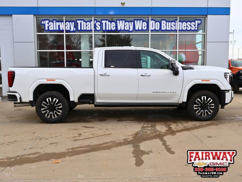 2025 GMC Sierra 2500HD Denali Ultimate Crew Cab 4WD