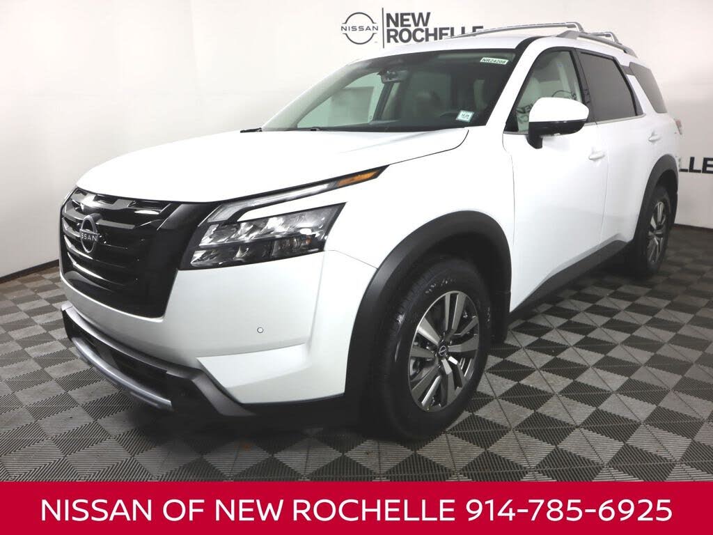 2025 Nissan Pathfinder SL 4WD