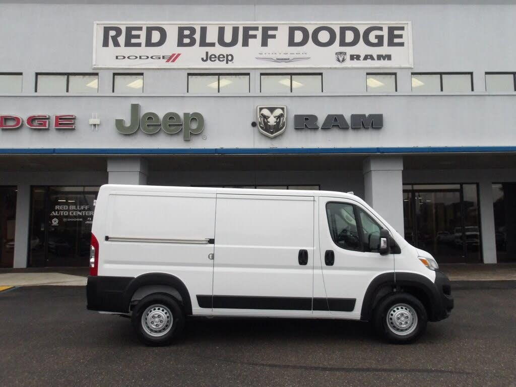 2025 RAM ProMaster 2500 Tradesman 136 Low Roof Cargo Van FWD