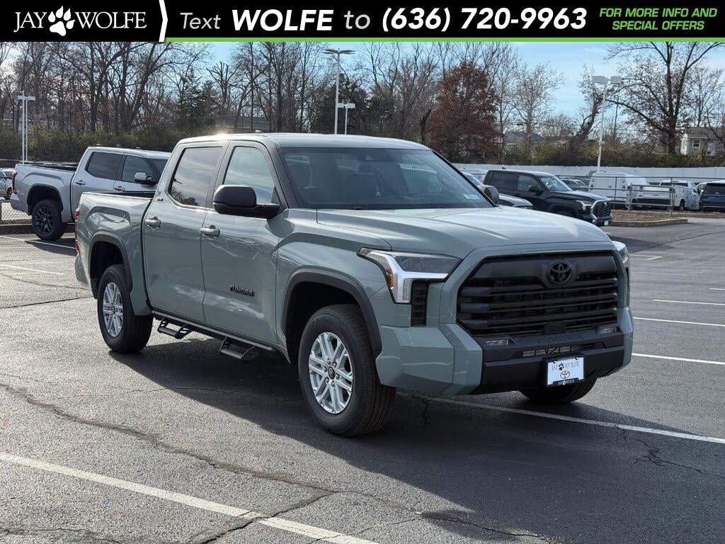 2026 Toyota Tundra SR5 CrewMax Cab 4WD