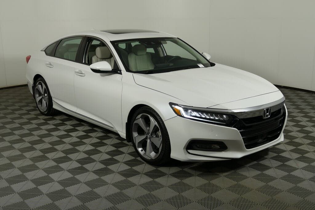 2018 Honda Accord 2.0T Touring FWD