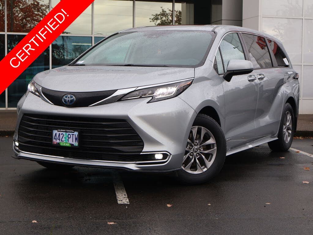 2021 Toyota Sienna XLE 7-Passenger FWD
