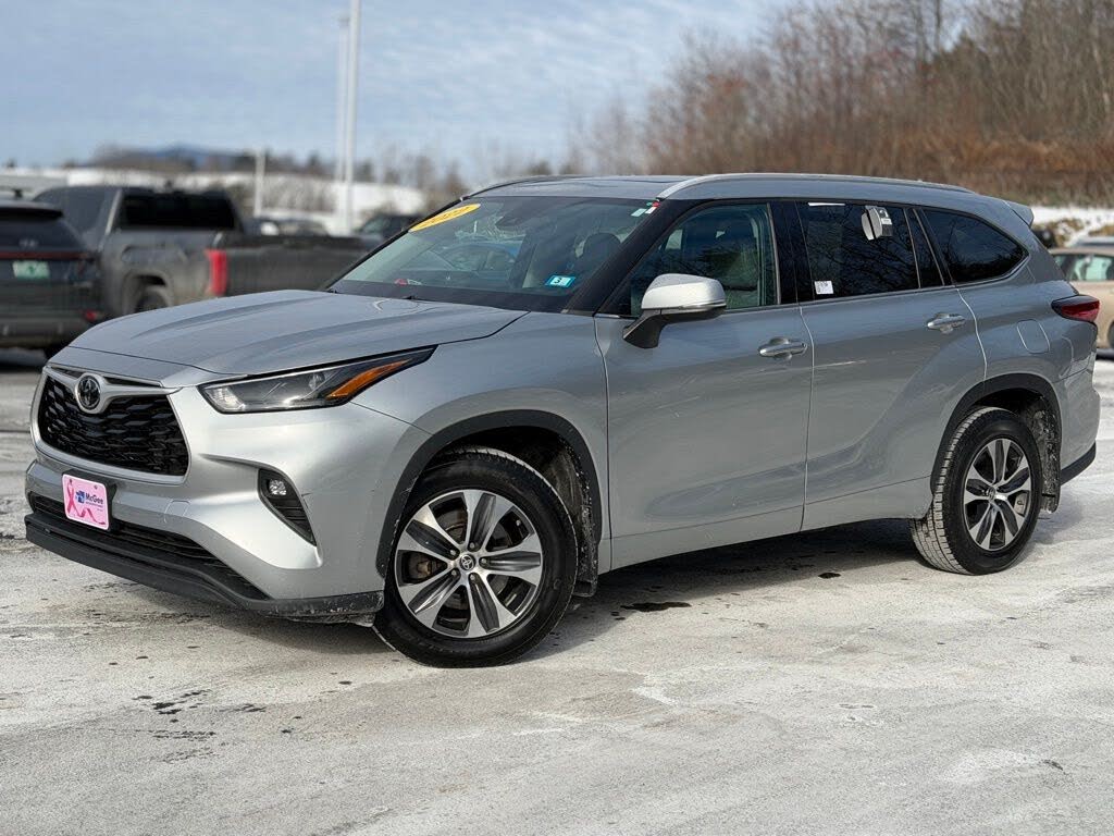 2022 Toyota Highlander XLE AWD