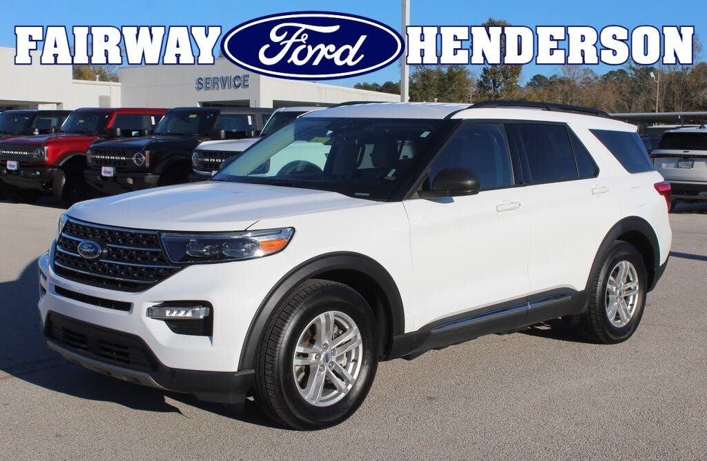 2023 Ford Explorer XLT RWD