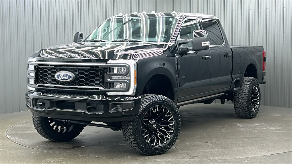 2023 Ford F-350 Super Duty Lariat Crew Cab 4WD