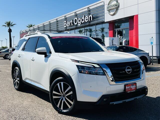 2023 Nissan Pathfinder Platinum 4WD
