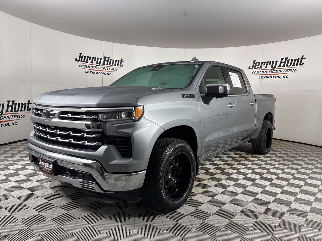2024 Chevrolet Silverado 1500 LTZ Crew Cab 4WD