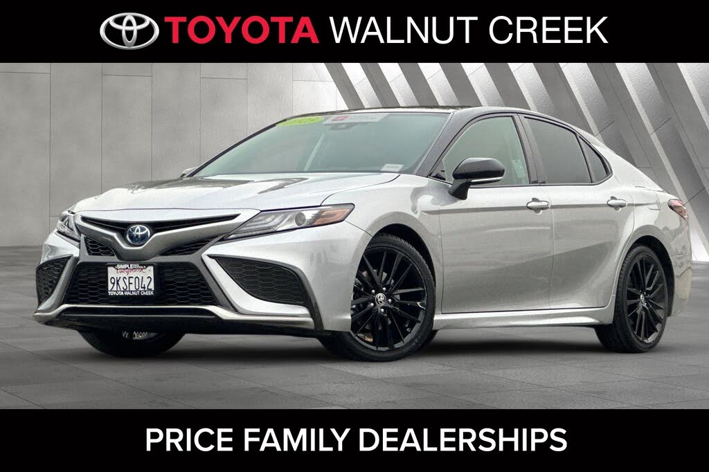 2024 Toyota Camry Hybrid XSE FWD