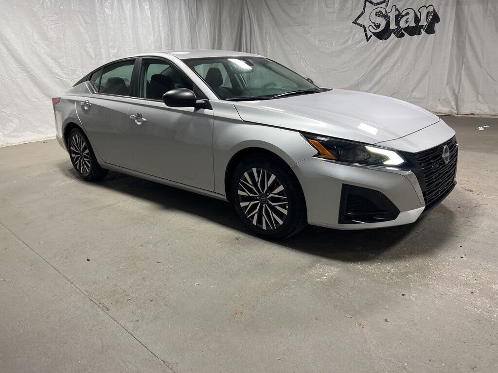 2025 Nissan Altima 2.5 SV FWD