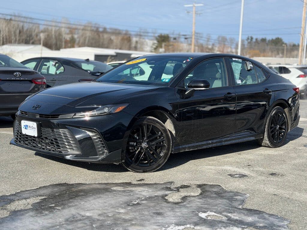 2025 Toyota Camry SE AWD