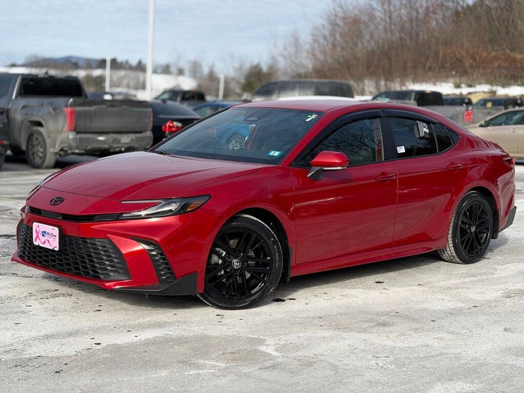 2025 Toyota Camry SE AWD