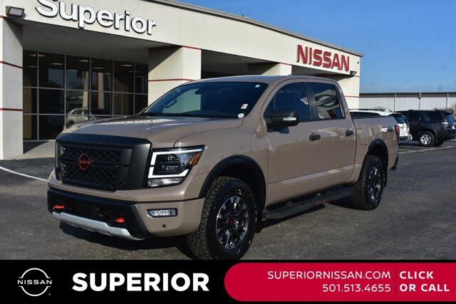2023 Nissan Titan PRO-4X Crew Cab 4WD