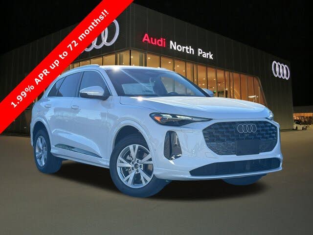 2025 Audi Q5 quattro Premium 40 TFSI