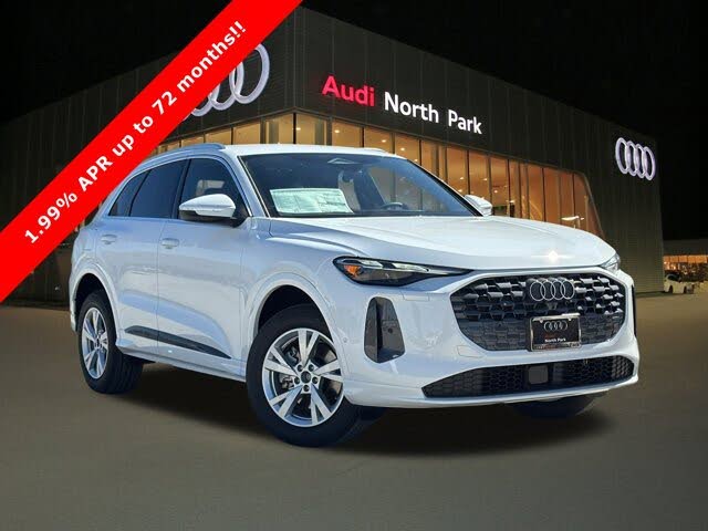 2025 Audi Q5 quattro Premium 40 TFSI