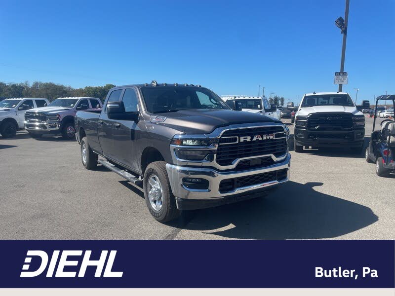 2026 RAM 3500 Tradesman Crew Cab LB 4WD
