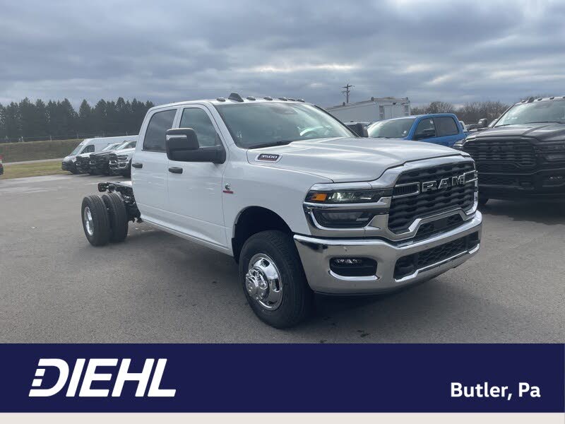 2026 RAM 3500 Chassis Tradesman Crew Cab LB DRW 4WD