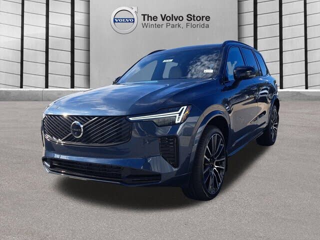 2026 Volvo XC90 B6 Ultra Dark 6-Passenger AWD