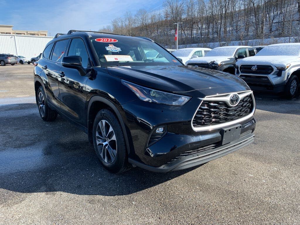 2022 Toyota Highlander XLE AWD