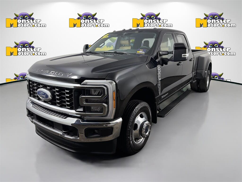 2023 Ford F-350 Super Duty Lariat Crew Cab LB DRW 4WD