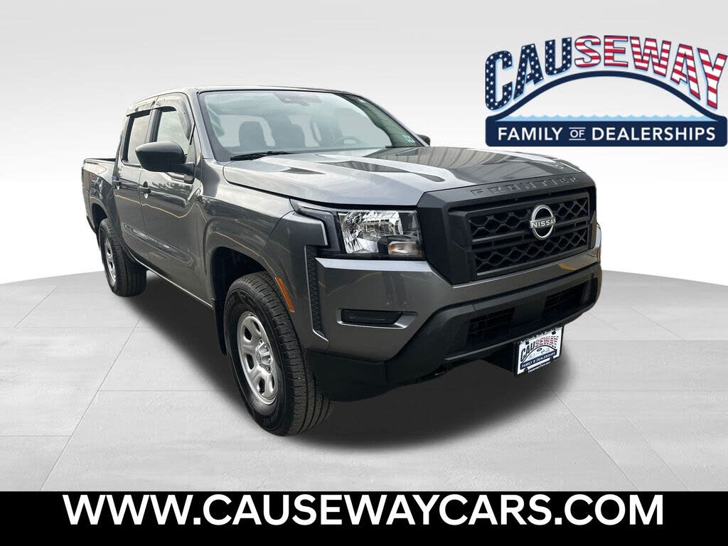 2024 Nissan Frontier S Crew Cab 4WD