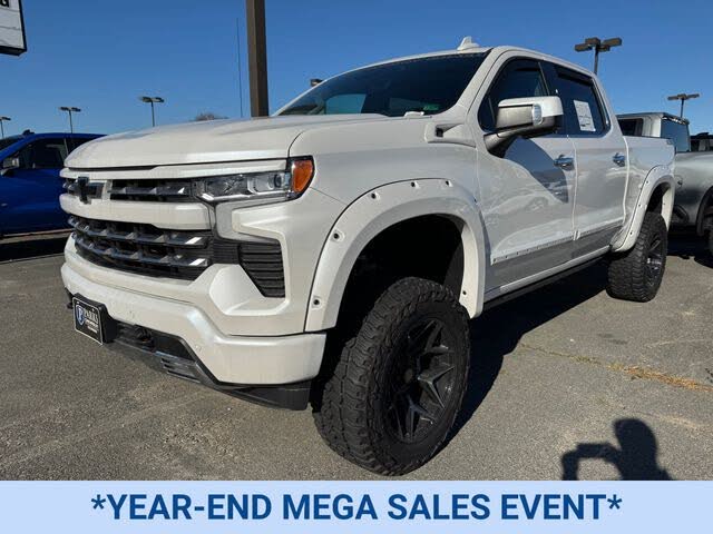 2025 Chevrolet Silverado 1500 LTZ Crew Cab 4WD