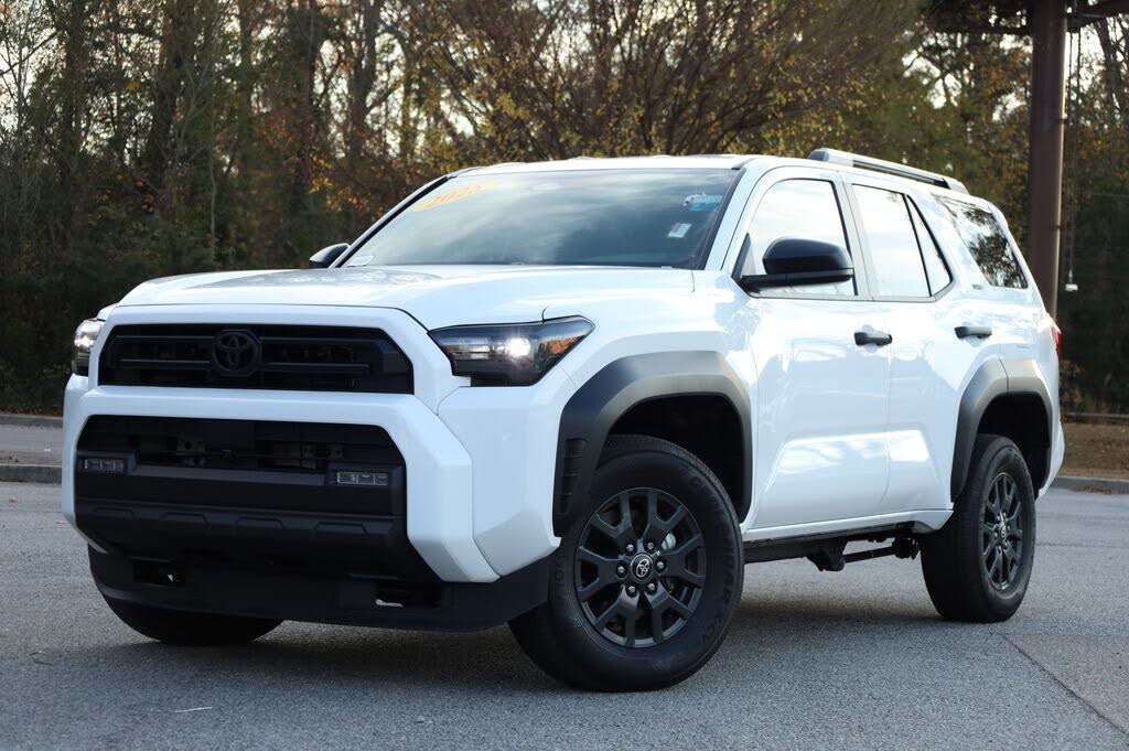 2025 Toyota 4Runner SR5 RWD