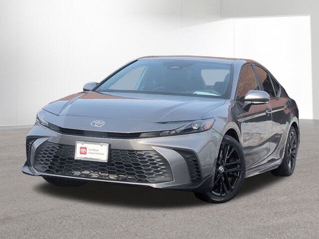 2025 Toyota Camry SE FWD