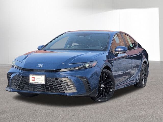 2025 Toyota Camry SE FWD