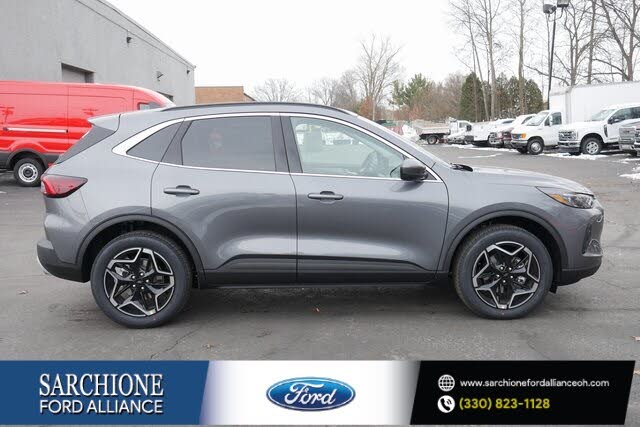 2026 Ford Escape Platinum AWD