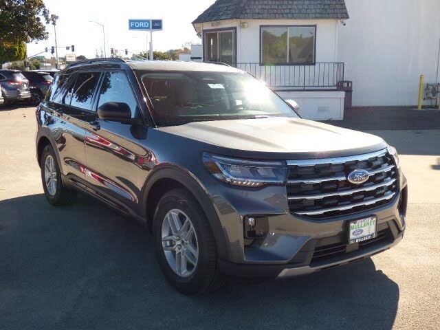 2026 Ford Explorer Active RWD