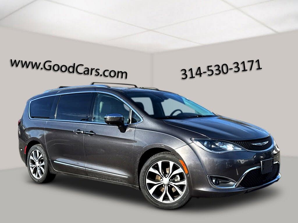 2017 Chrysler Pacifica Limited FWD