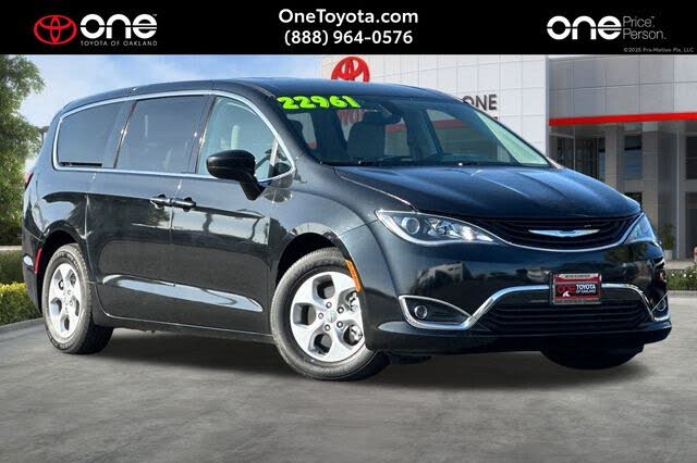 2018 Chrysler Pacifica Hybrid Touring Plus FWD