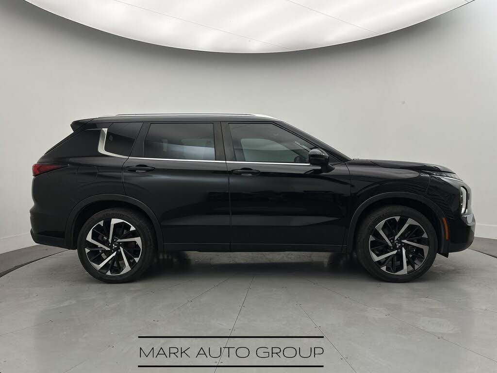 2022 Mitsubishi Outlander ES S-AWC
