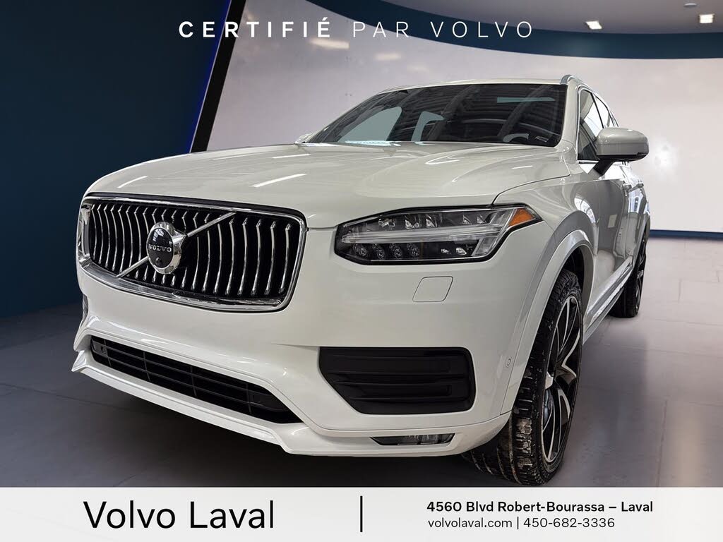 2022 Volvo XC90 T6 Momentum 7-Passenger AWD