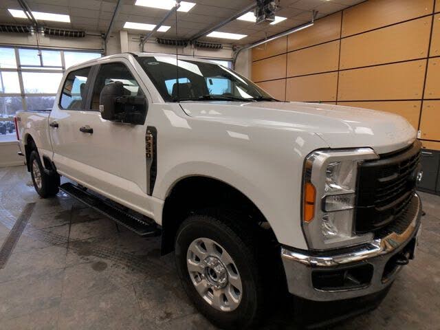 2023 Ford F-350 Super Duty XL Crew Cab 4WD