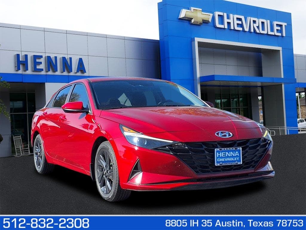 2023 Hyundai Elantra SEL FWD