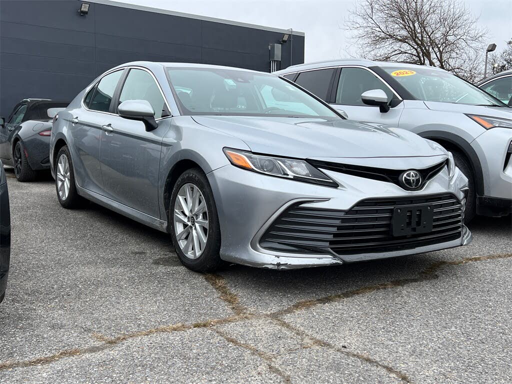 2023 Toyota Camry LE FWD